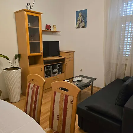 Nicola's House *